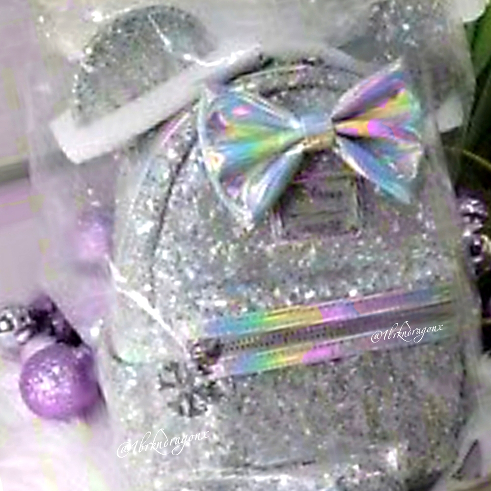 NWT SILVER SEQUIN HOLGRAPHIC METALLIC RAINBOW LIMITED DISNEY LOUNGEFLY BACKPACK - Picture 1 of 16